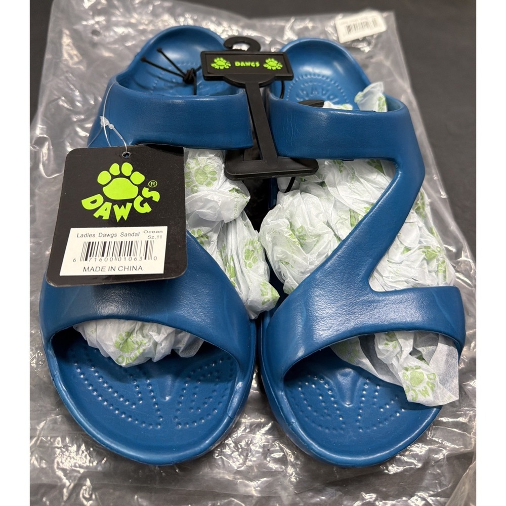 NEW W/TAGS   DAWGS LADIES Z SANDALS OCEAN SIZE 11